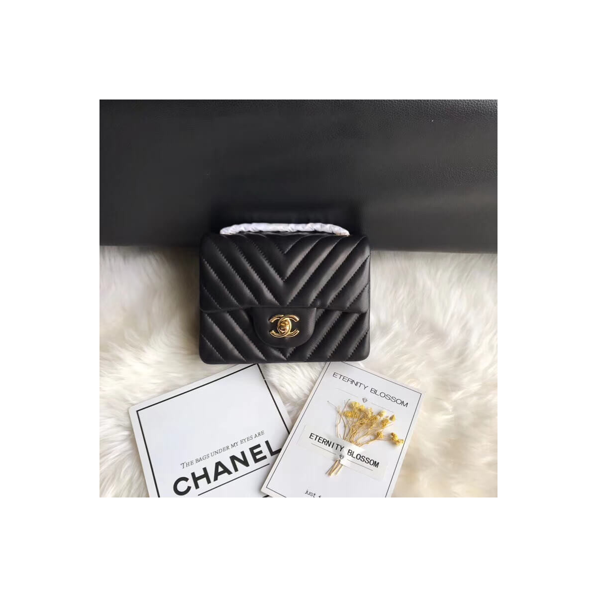 Chanel Chevron Lambskin 17cm Classic Flap Bag 1115